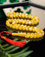 كهرمان طبيعي مبرقع قديم