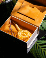 ⁦كهرمان طبيعي بياض و شاهد مميز⁩ - الصورة ⁦5⁩