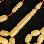 ⁦كهرمان طبيعي حجر واحد خراطة ورشة الظبي⁩ - الصورة ⁦3⁩