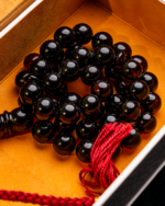 كهرمان بلطيقي كرزي انعكاس احمر