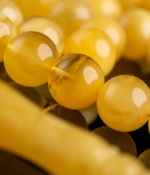 ⁦كهرمان طبيعي شاهد و وزن مميز⁩ - الصورة ⁦4⁩