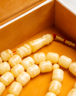 ⁦كهرمان طبيعي مشخط تايقر عرض من نغتس  - ورشة علاء فريد⁩ - الصورة ⁦8⁩