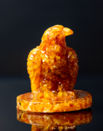 ⁦تحفه كهرمان مجسم الصقر⁩ - الصورة ⁦3⁩