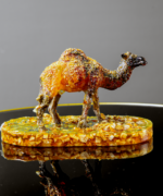 ⁦تحفه كهرمان مجسم جمل⁩ - الصورة ⁦2⁩