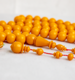 ⁦مسباح لون كلاسيكي مميز⁩ - الصورة ⁦2⁩