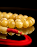 ⁦كهرمان طبيعي قديم مبرقع⁩ - الصورة ⁦3⁩