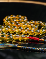 ⁦كهرمان طبيعي شفاف صافي قصة بيض حمام⁩ - الصورة ⁦4⁩