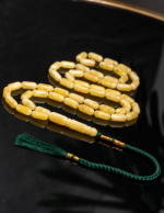 كهرمان طبيعي مبرقع بياض قصة صنوبري