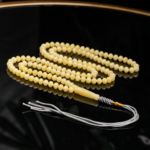 كهرمان طبيعي بياض ناعم قصة مميزة