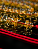 ⁦كهرمان طبيعي شفاف ناعم⁩ - الصورة ⁦2⁩