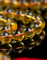 ⁦كهرمان طبيعي شفاف ناعم⁩ - الصورة ⁦3⁩