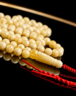 ⁦كهرمان طبيعي ابيض محاحي⁩ - الصورة ⁦2⁩