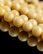 ⁦كهرمان طبيعي ابيض محاحي⁩ - الصورة ⁦4⁩