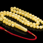 كهرمان طبيعي دائري مبرقع