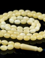 ⁦كهرمان طبيعي بياض و قصة مميزة⁩ - الصورة ⁦6⁩