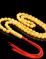 ⁦كهرمان طبيعي كلينغرادي ماخذ لون قديم قصة مميزة⁩ - الصورة ⁦5⁩