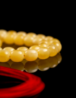 ⁦كهرمان طبيعي كلينغرادي ماخذ لون قديم قصة مميزة⁩ - الصورة ⁦3⁩