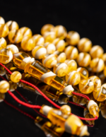 ⁦كهرمان مشخط طوق من بلاطات مع شاهد سبير و خرزة و كسار خراطة محمد العمقي⁩ - الصورة ⁦3⁩