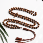 مسباح من عود 99 خرزة قصة بيض حمام