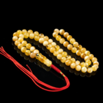 كهرمان طبيعي قديم منوصف شاهد مميز