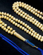 ⁦كهرمان طبيعي ناعم خامه جميله قصة مميزة⁩ - الصورة ⁦2⁩